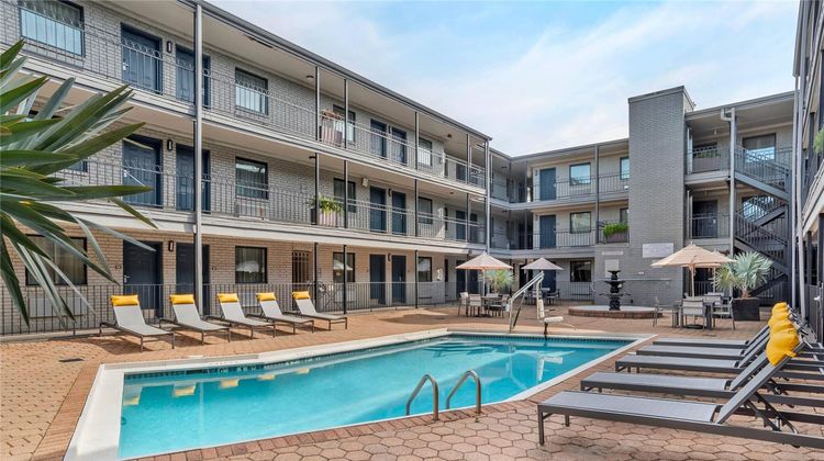 Country Inn & Suites Metairie New Orleans Pool
