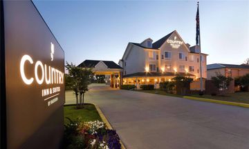 Country Inn & Suites Covington