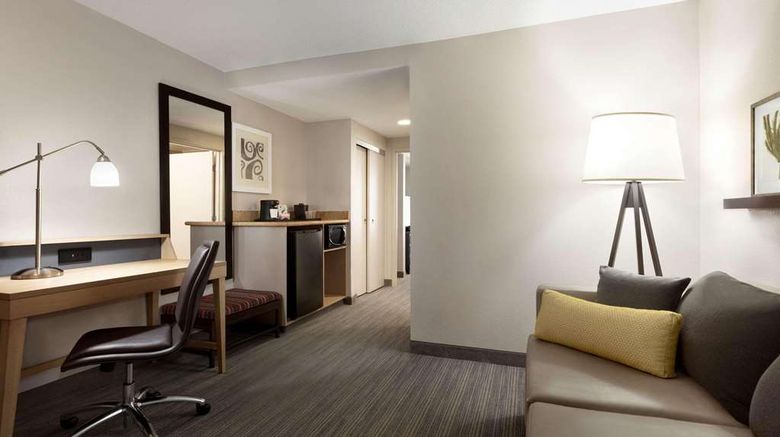 <b>Country Inn & Suites by Radisson DC East Suite</b>. Images powered by <a href="https://iceportal.shijigroup.com/" title="IcePortal" target="_blank">IcePortal</a>.
