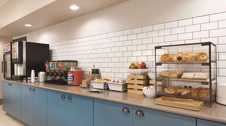 Country Inn & Suites by Radisson DC East Restaurant