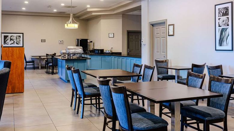<b>Country Inn & Suites BWI Airport Baltimore Restaurant</b>. Images powered by <a href="https://iceportal.shijigroup.com/" title="IcePortal" target="_blank">IcePortal</a>.
