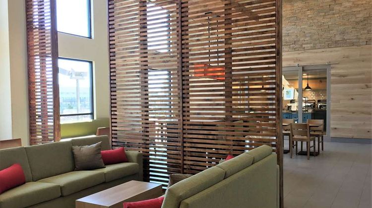 Country Inn & Suites Ocean City Lobby