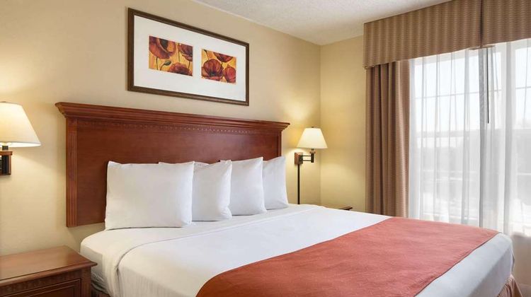 Country Inn & Suites Baltimore North Suite