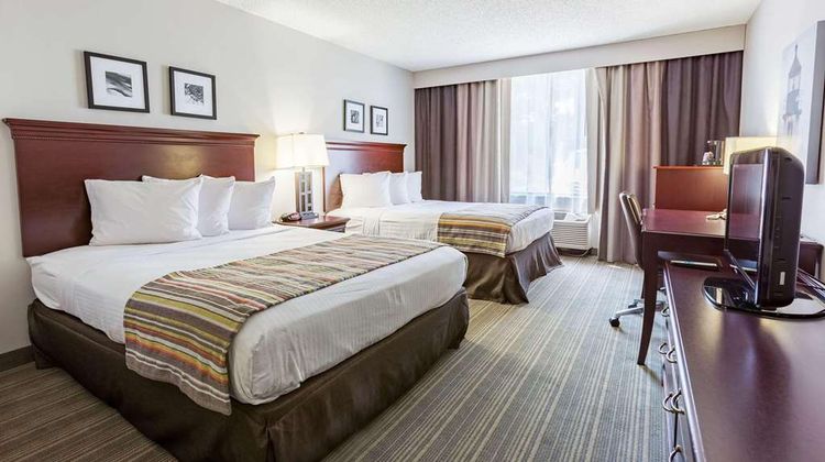 Country Inn & Suites Traverse City Room