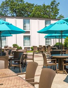 Country Inn & Suites Traverse City