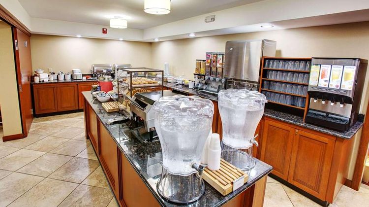 Country Inn & Suites Traverse City Restaurant