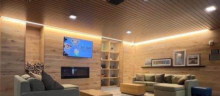 Country Inn & Suites Novi Lobby