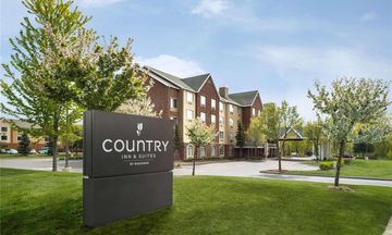 Country Inn & Suites Novi
