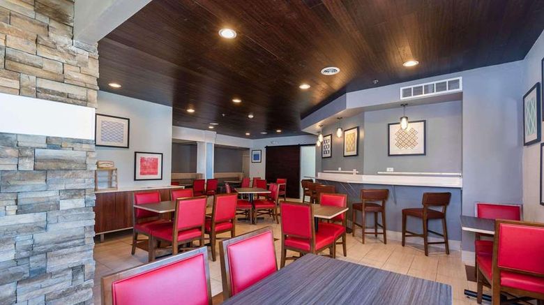<b>Country Inn & Suites South Haven Restaurant</b>. Images powered by <a href="https://iceportal.shijigroup.com/" title="IcePortal" target="_blank">IcePortal</a>.