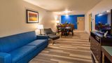 Country Inn & Suites South Haven Suite