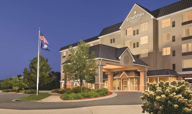 Country Inn & Suites Grand Rapids East Exterior