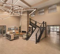 Country Inn & Suites Grand Rapids East Lobby