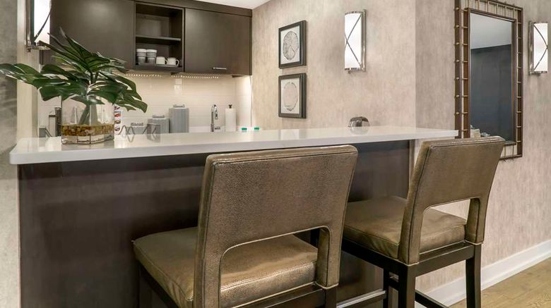 <b>Radisson Plaza Hotel At Kalamazoo Center Suite</b>. Images powered by <a href="https://iceportal.shijigroup.com/" title="IcePortal" target="_blank">IcePortal</a>.