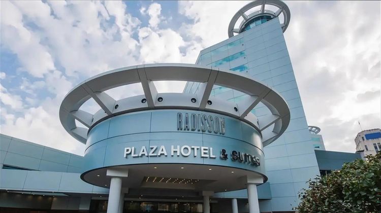 Radisson Plaza Hotel At Kalamazoo Center Exterior