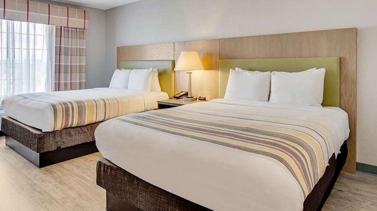 Country Inn & Suites Grand Rapids Airport Room