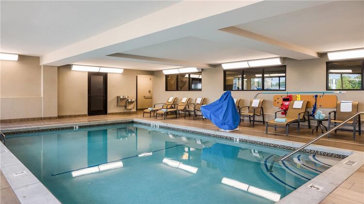 Country Grandville-Grand Rapids West Pool