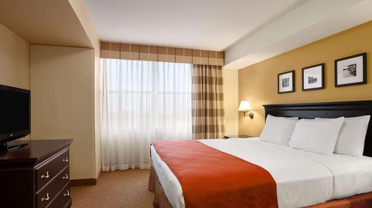 Country Inn & Suites Dundee Suite