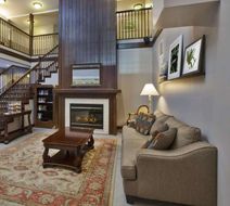 Country Inn & Suites Big Rapids Lobby
