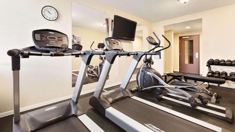 Country Inn & Suites Eagan Health
