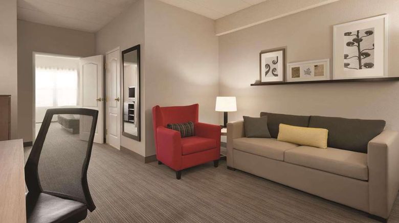 <b>Country Inn & Suites Shoreview Suite</b>. Images powered by <a href="https://iceportal.shijigroup.com/" title="IcePortal" target="_blank">IcePortal</a>.