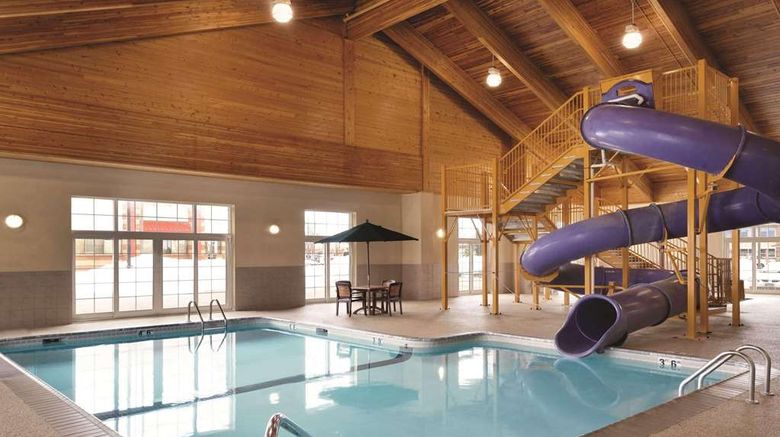 <b>Country Inn & Suites Shoreview Pool</b>. Images powered by <a href="https://iceportal.shijigroup.com/" title="IcePortal" target="_blank">IcePortal</a>.