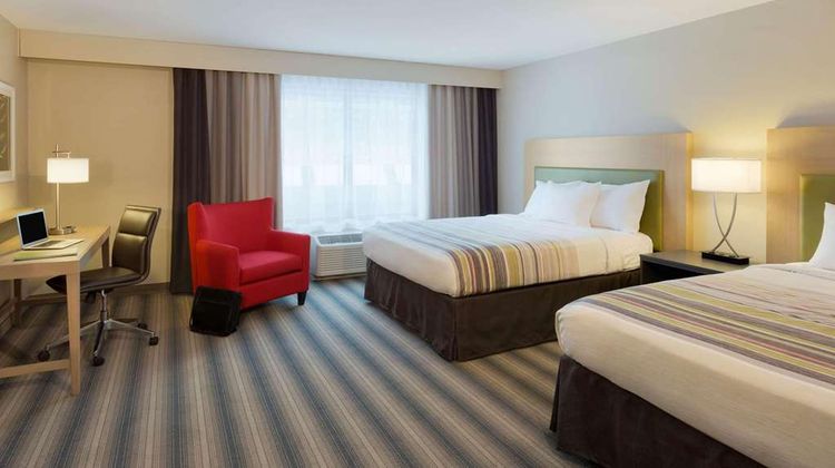 Country Inn & Suites Roseville Room