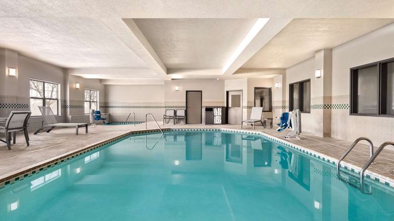 <b>Country Inn & Suites St Cloud East Pool</b>. Images powered by <a href="https://iceportal.shijigroup.com/" title="IcePortal" target="_blank">IcePortal</a>.