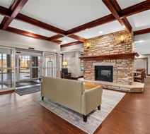 Country Inn & Suites Red Wing Lobby