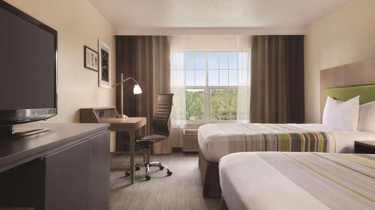 Country Inn & Suites Cottage Grove Suite