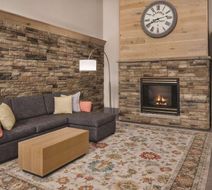 Country Inn & Suites Cottage Grove Lobby