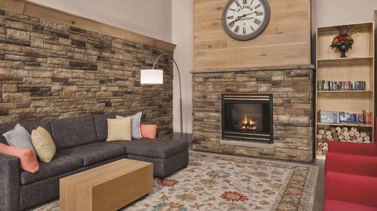 Country Inn & Suites Cottage Grove Lobby