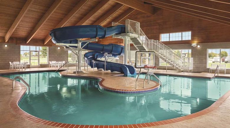 <b>Country Inn & Suites Willmar Pool</b>. Images powered by <a href="https://iceportal.shijigroup.com/" title="IcePortal" target="_blank">IcePortal</a>.