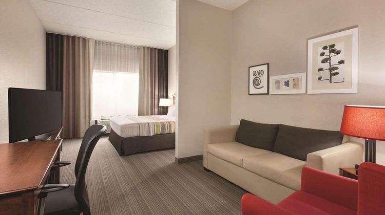Country Inn & Suites Willmar Suite
