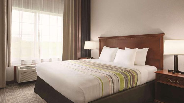 Country Inn & Suites Willmar Suite