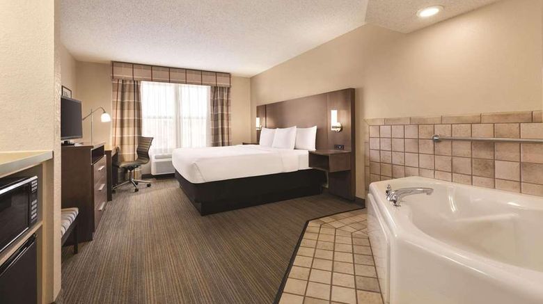 <b>Country Inn & Suites Forest Lake Room</b>. Images powered by <a href="https://iceportal.shijigroup.com/" title="IcePortal" target="_blank">IcePortal</a>.