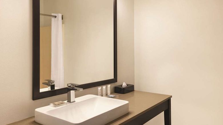 <b>Country Inn & Suites Forest Lake Room</b>. Images powered by <a href="https://iceportal.shijigroup.com/" title="IcePortal" target="_blank">IcePortal</a>.