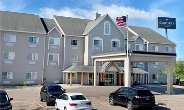 Country Inn & Suites Owatonna
