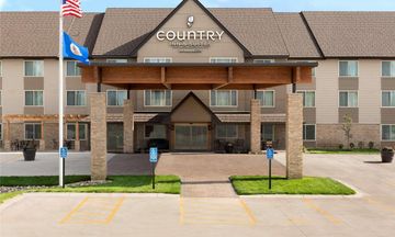 Country Inn & Suites St. Cloud West