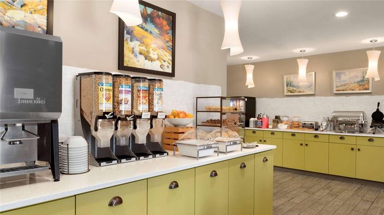 Country Inn & Suites Duluth North Restaurant