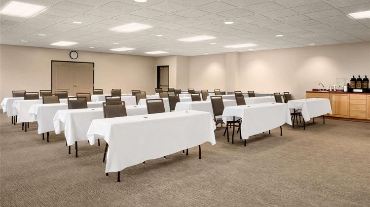 Country Inn & Suites Duluth North Meeting