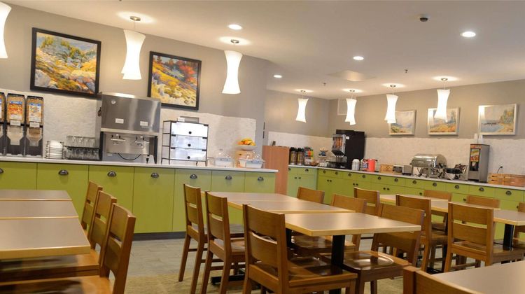 Country Inn & Suites Duluth North Restaurant