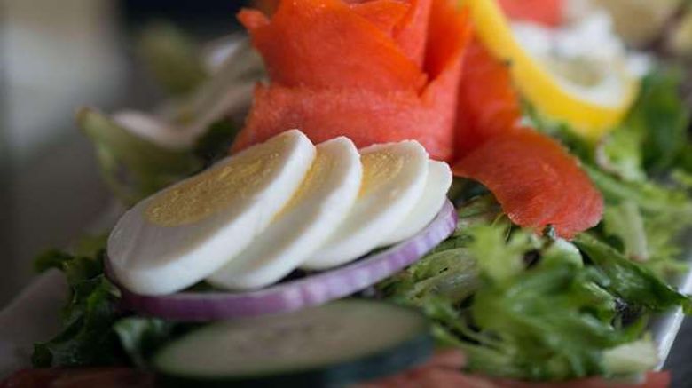 <b>Radisson Hotel Duluth Harborview Restaurant</b>. Images powered by <a href="https://iceportal.shijigroup.com/" title="IcePortal" target="_blank">IcePortal</a>.