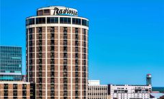 Radisson Hotel Duluth Harborview