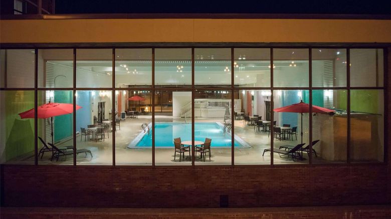 <b>Radisson Hotel Duluth Harborview Pool</b>. Images powered by <a href="https://iceportal.shijigroup.com/" title="IcePortal" target="_blank">IcePortal</a>.