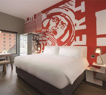 Radisson Red Minneapolis Downtown Room