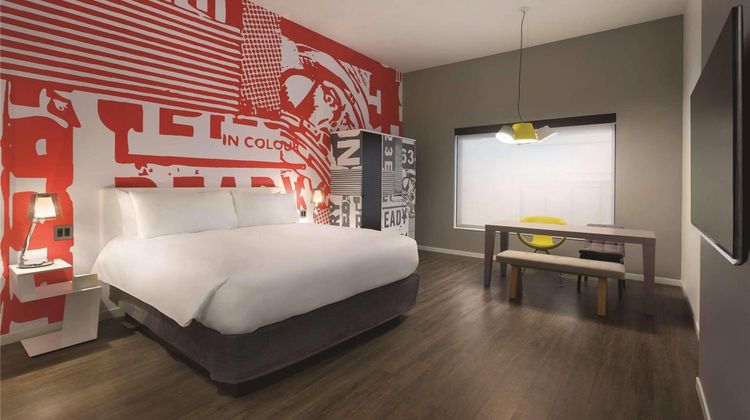 Radisson Red Minneapolis Downtown Room