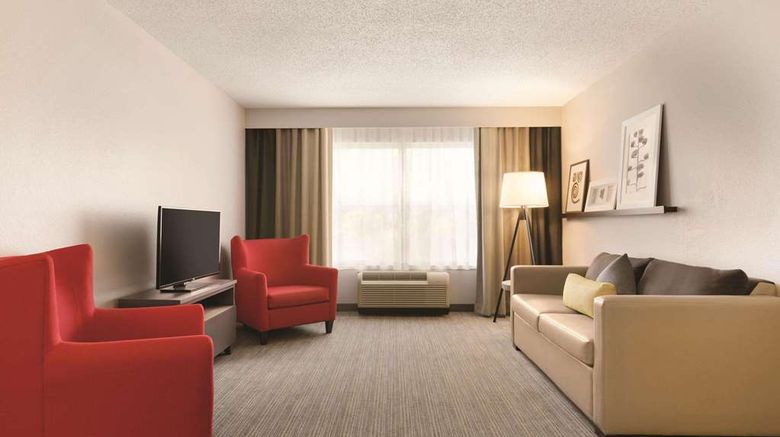 <b>Country Inn & Suites Brooklyn Center Suite</b>. Images powered by <a href="https://iceportal.shijigroup.com/" title="IcePortal" target="_blank">IcePortal</a>.