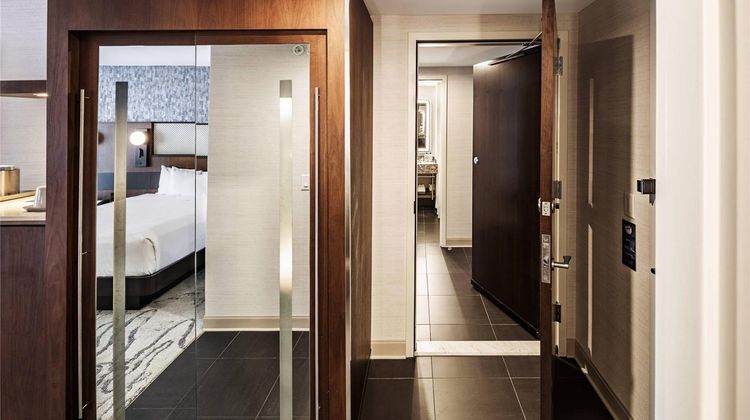 Radisson Blu Mall of America Suite
