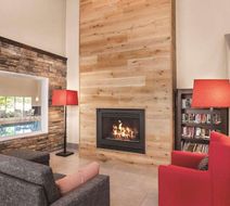 Country Inn & Suites Buffalo Lobby