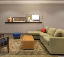Country Inn & Suites Bloomington MOA Lobby